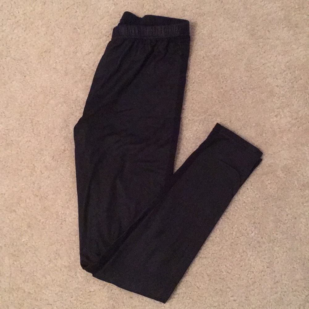 Black leggings